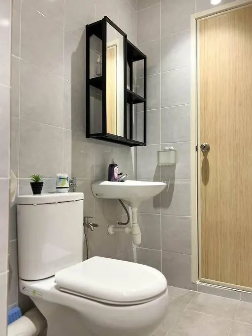 Modern Muji 3 Bedder Retreat W/ Netflix/ Fast Wifi Apartment Tanjung Tokong