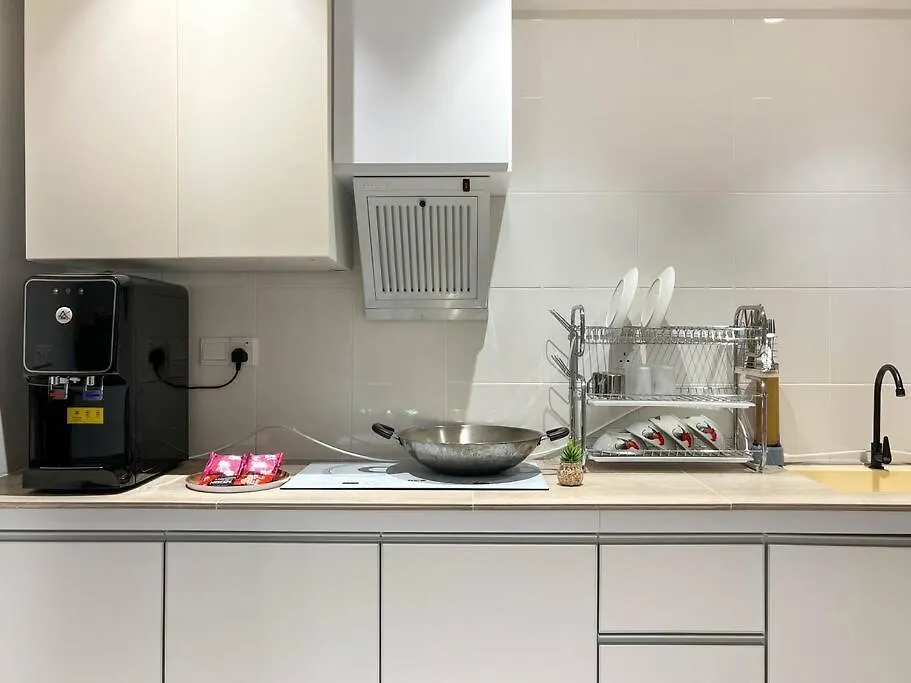 Modern Muji 3 Bedder Retreat W/ Netflix/ Fast Wifi Apartment Tanjung Tokong Malaysia